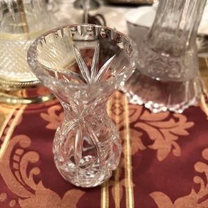 Endinburgh Crystal 7” Bud Vase
